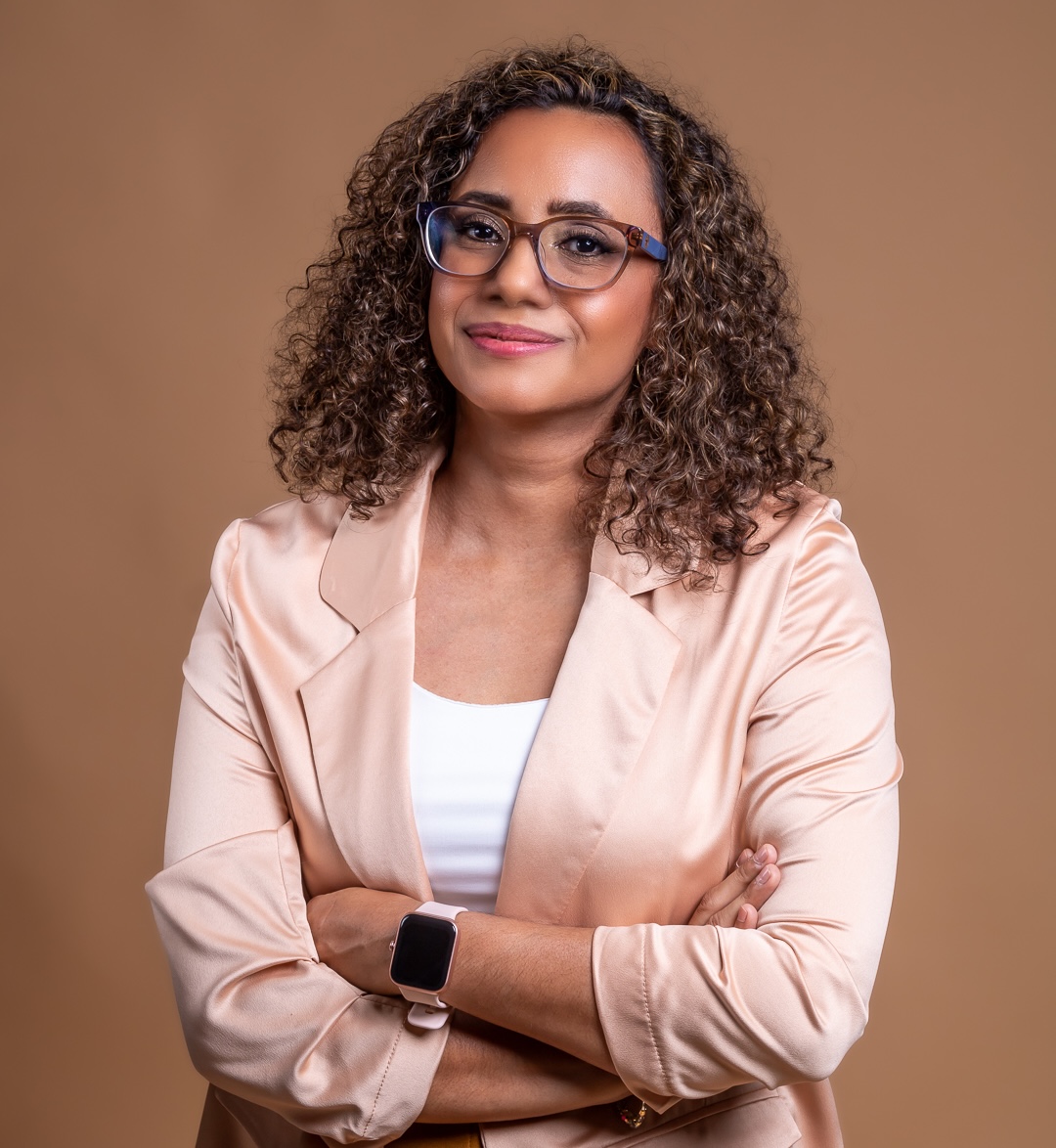 Elsie Muñoz C. — Fractional CMO